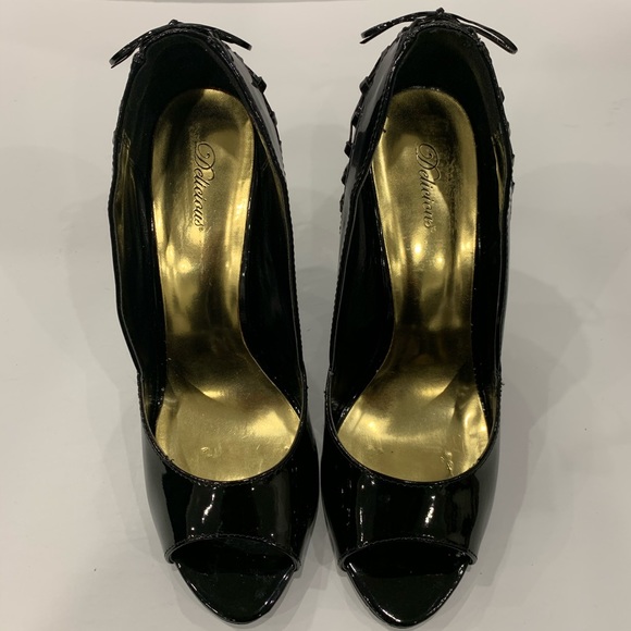 Delicious Black Patent Leather Heels - Picture 3 of 6